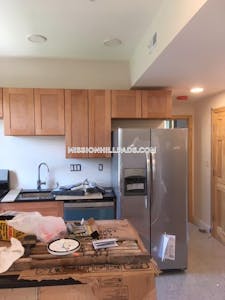 Roxbury Apartment for rent 3 Bedrooms 3 Baths Boston - $3,900