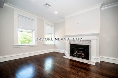 Brookline 4 Beds 4.5 Baths  Coolidge Corner - $10,000