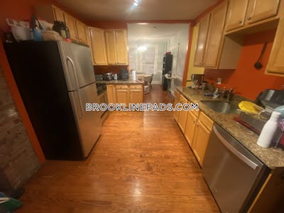 Brookline 4 Beds 2 Baths  Longwood Area - $5,600