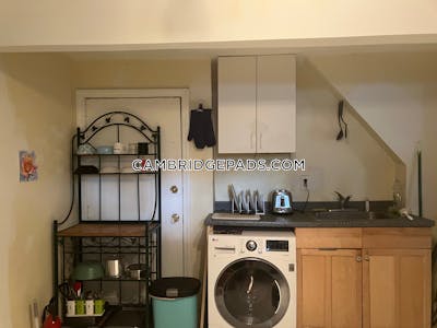 Cambridge 1 Bed 1 Bath  Kendall Square - $2,500