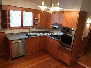 Somerville 1 Bed 1 Bath Davis Square - $2,400