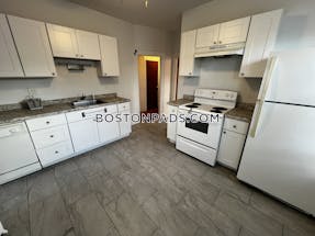 Somerville 3 Beds 1 Bath  Tufts - $3,900 No Fee