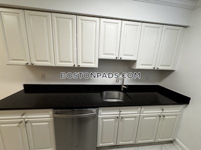 Brookline 1 Bed 1 Bath  Coolidge Corner - $2,975 No Fee