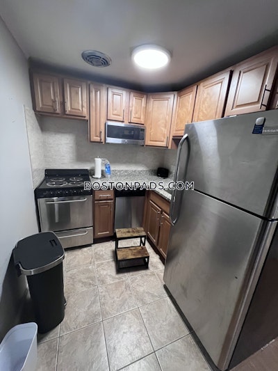 Brookline Apartment for rent 1 Bedroom 1 Bath  Coolidge Corner - $2,600 No Fee