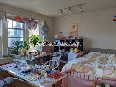 Brookline Apartment for rent 1 Bedroom 1 Bath Washington Square - $2,400
