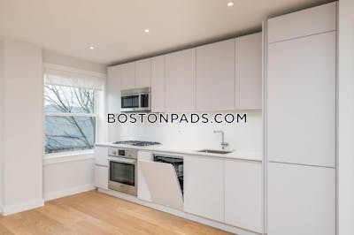Somerville 1 Bed 1 Bath  Winter Hill - $2,850 No Fee