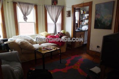 Jamaica Plain 3 Beds 1 Bath Boston - $3,400