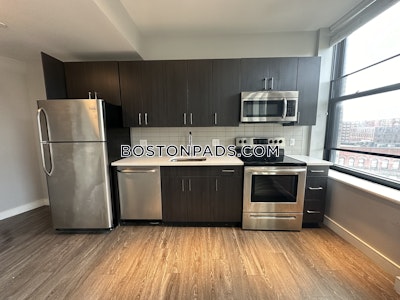 Lynn Incredible 1 Bed 1 Bath on Central Ave - $2,250 No Fee