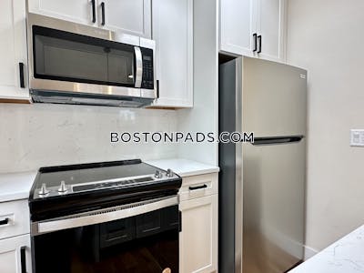 North End 3 Bed, 1 Bath Unit Boston - $4,400