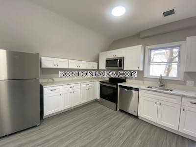 Dorchester 3 bedroom 1 baths in BOSTON Boston - $3,299 50% Fee