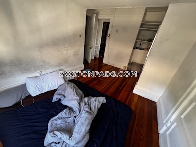 Malden 4 bedroom 2 baths in MALDEN - $4,100