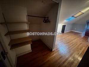 Somerville Apartment for rent 3 Bedrooms 1 Bath West Somerville/ Teele Square - $3,600