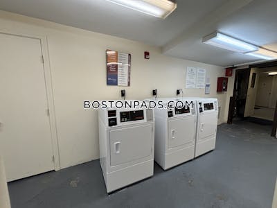 Brookline Lovely 2-bedroom Brookline Apartment Washington Square - $3,240 No Fee
