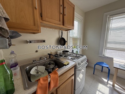 Somerville Studio 1 Bath  Spring Hill - $1,900 No Fee