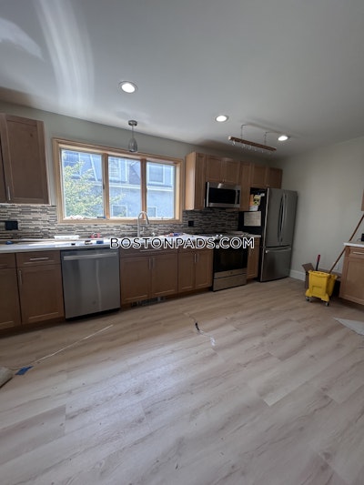 Brighton 3 Beds 2 Baths Boston - $4,600