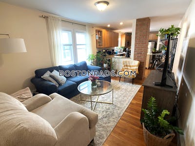 Somerville Apartment for rent 3 Bedrooms 1 Bath East Somerville - $3,600