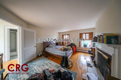 Brookline 3 Beds 2.5 Baths  Beaconsfield - $5,750