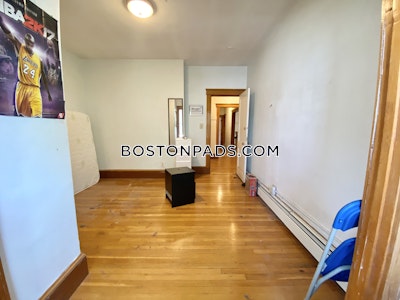 Allston Apartment for rent 3 Bedrooms 1.5 Baths Boston - $3,100