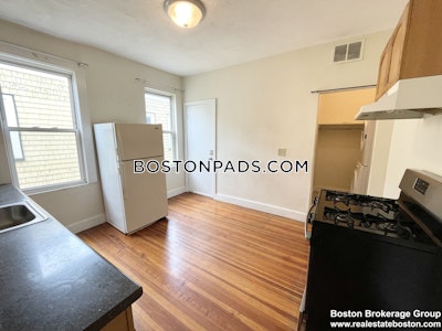 Dorchester Apartment for rent 3 Bedrooms 1 Bath Boston - $3,400