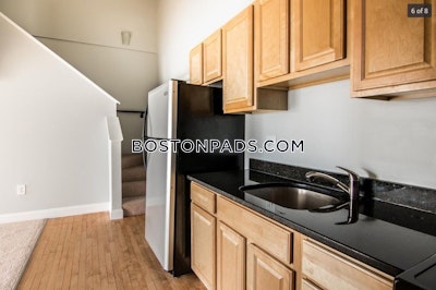 Worcester 2 bedroom 1 baths in Worcester - $1,995 No Fee