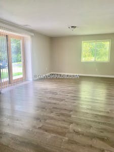 Fall River 2 bedroom 1 baths in FALL RIVER - $1,750 No Fee