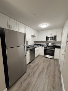 Billerica 2 bedroom 1 baths in BILLERICA - $2,400 No Fee