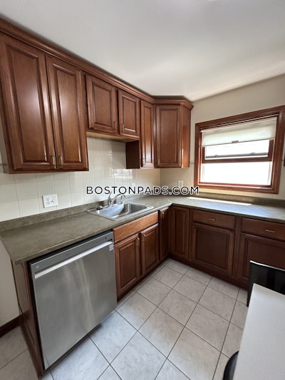 Belmont 2.5 bedroom 1 baths in BELMONT - $3,000 No Fee