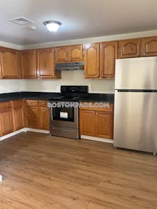Fall River 1 bedroom 1 baths in FALL RIVER - $1,650 No Fee