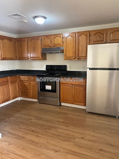 Fall River 1 bedroom 1 baths in FALL RIVER - $1,650 No Fee