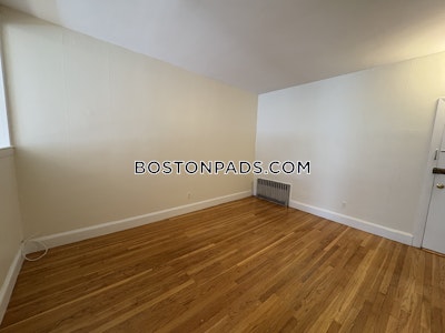 Brookline Apartment for rent 1 Bedroom 1 Bath  Washington Square - $2,250 No Fee