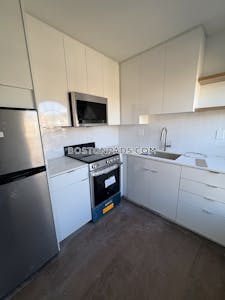 Cambridge Studio  baths in CAMBRIDGE  Harvard Square - $2,500 No Fee