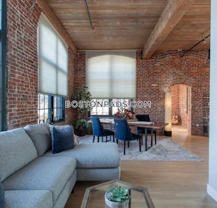 Lowell 1 bedroom 1 baths Luxury in LOWELL - $2,500 No Fee