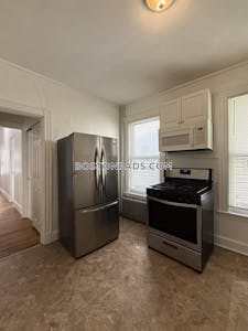 Everett Apartment for rent 3 Bedrooms 1 Bath - $3,200 No Fee