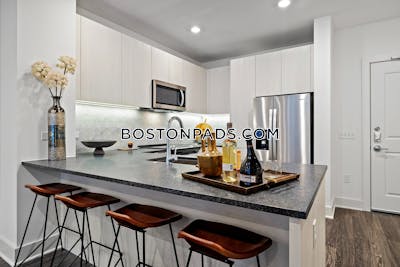 Everett 3 bedroom 1 baths Luxury in EVERETT - $6,140 No Fee