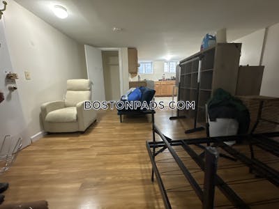 Allston/brighton Border 1 Bed 1 Bath Boston - $1,800 No Fee