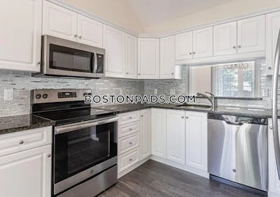 Waltham Apartment for rent 3 Bedrooms 1 Bath - $4,995 No Fee