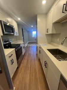 Cambridge 2 bedroom 1 baths in CAMBRIDGE  Mt. Auburn/brattle/ Fresh Pond - $2,700 No Fee