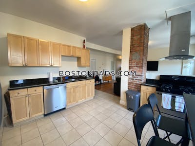 Mission Hill Apartment for rent 3 Bedrooms 1 Bath Boston - $4,680 No Fee