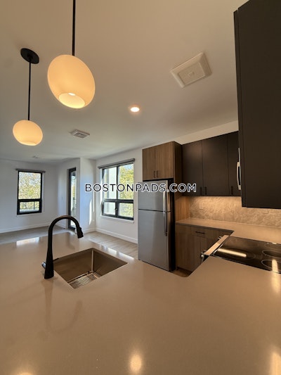 West Roxbury Apartment for rent 2 Bedrooms 2 Baths Boston - $4,200 No Fee