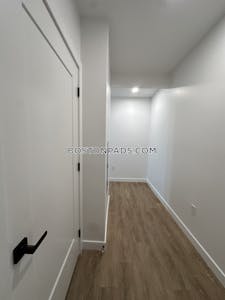 West Roxbury 2 bedroom 2 baths in BOSTON Boston - $4,200 No Fee