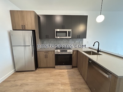 West Roxbury 1 bedroom 1 baths in BOSTON Boston - $2,950 No Fee