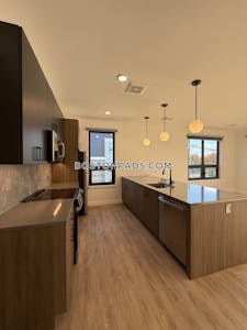 West Roxbury 2 bedroom 2 baths in BOSTON Boston - $4,200 No Fee