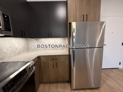 West Roxbury 2 bedroom 2 baths in BOSTON Boston - $4,100 No Fee