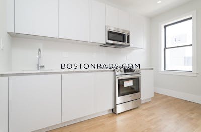 Allston/brighton Border 2 bedroom 1 baths in BOSTON Boston - $3,000 No Fee