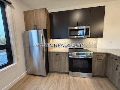 West Roxbury 1 bedroom 1 baths in BOSTON Boston - $3,200 No Fee