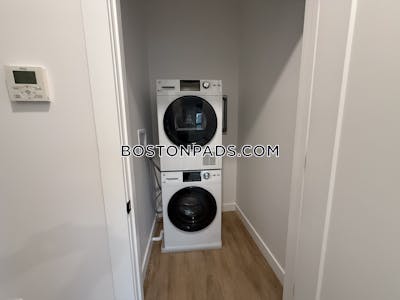 West Roxbury 1 bedroom 1 baths in BOSTON Boston - $3,200 No Fee